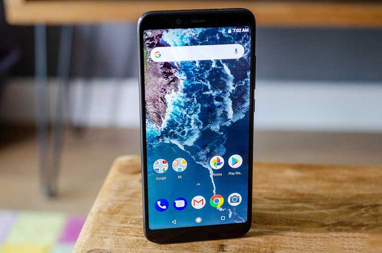 Mi A2: chiếc điện thoại chạy Android One thứ 2 của Xiaomi