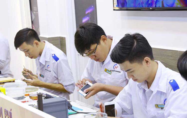 Trung tâm sửa chữa điện thoại uy tín hàng đầu tại TPHCM
