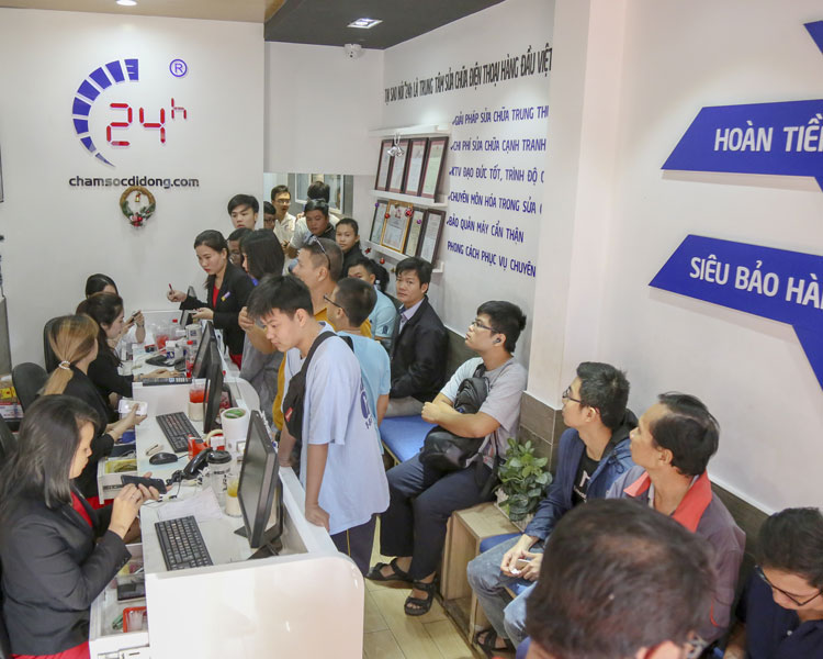 thay vỏ iPhone 8 Plus uy tín tại 24h