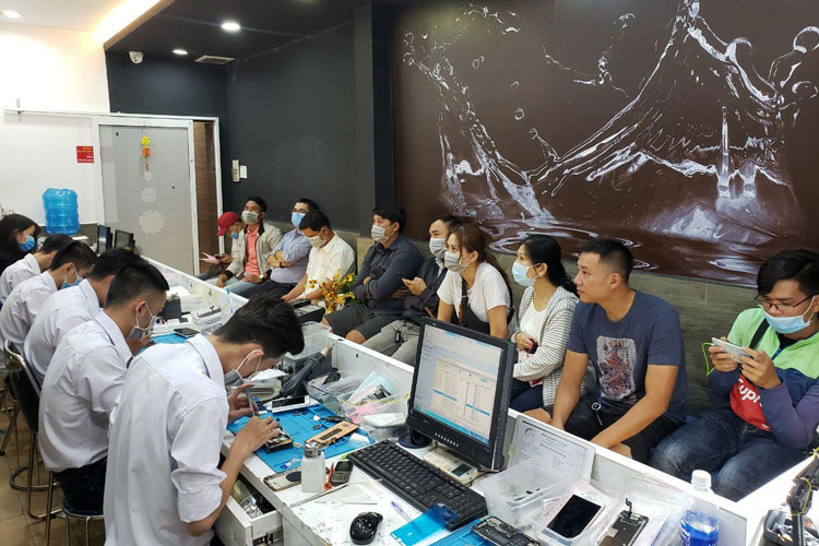thay vỏ iPhone X tại 24h